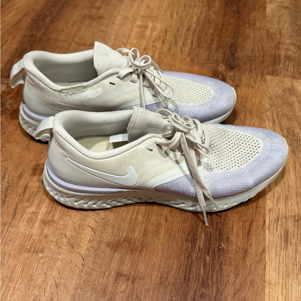Nike Women's Odyssey React 2 Flyknit Cream and Purple Athletic Shoes 8.5